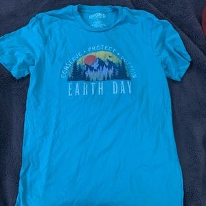 Earth day tee
